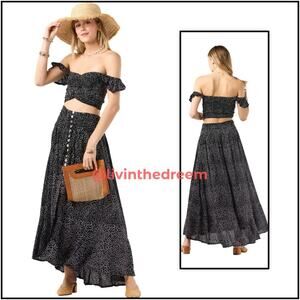 Tire Hawaii Black & White Dakota Skirt SZ OSFM $108